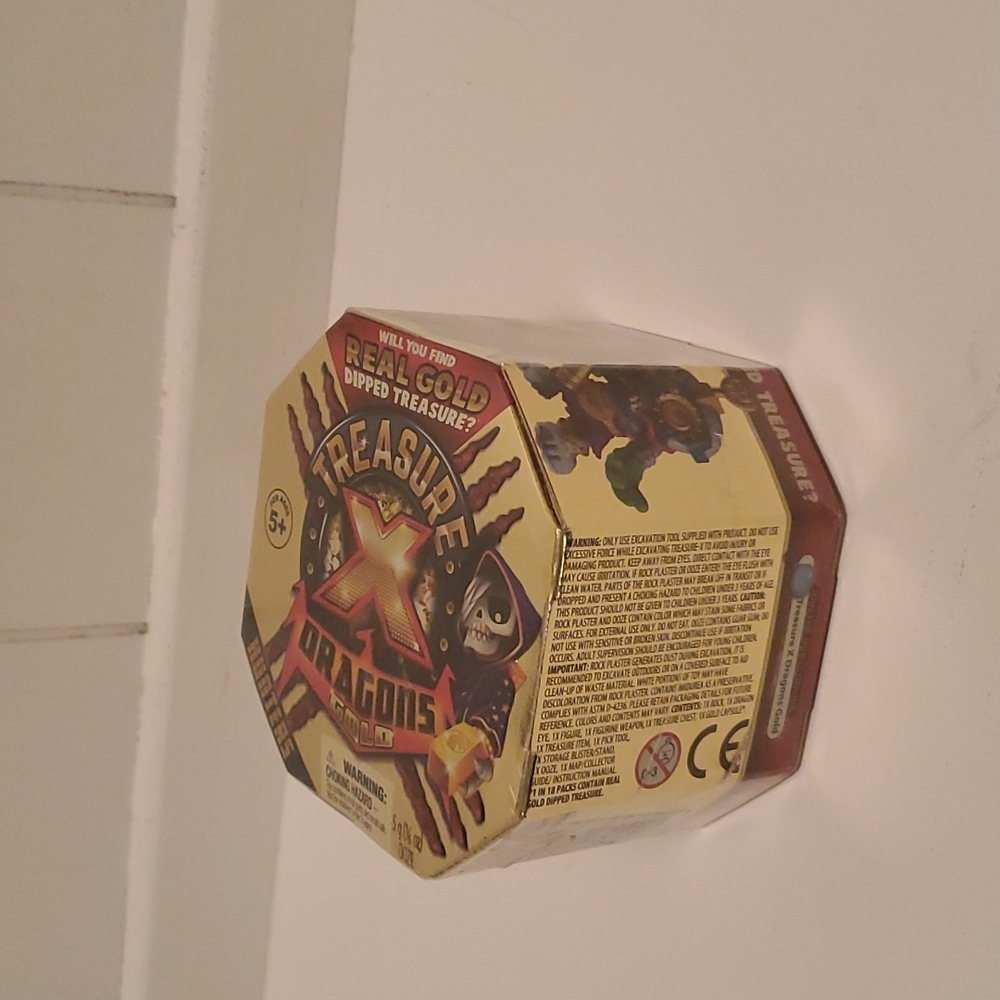 Toy - Picture 3 of 7